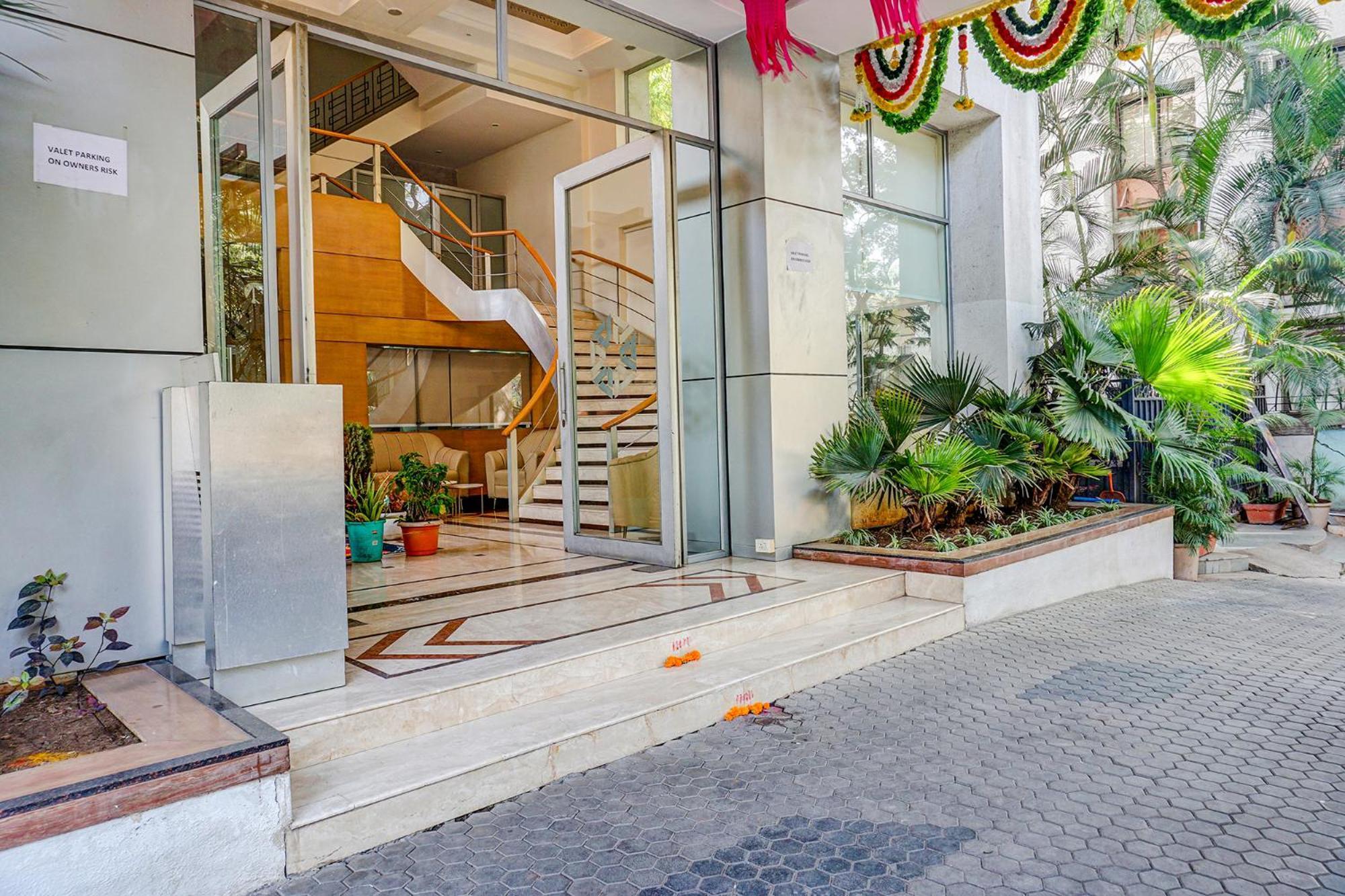 The Ambassador Hotel Pune Exterior photo